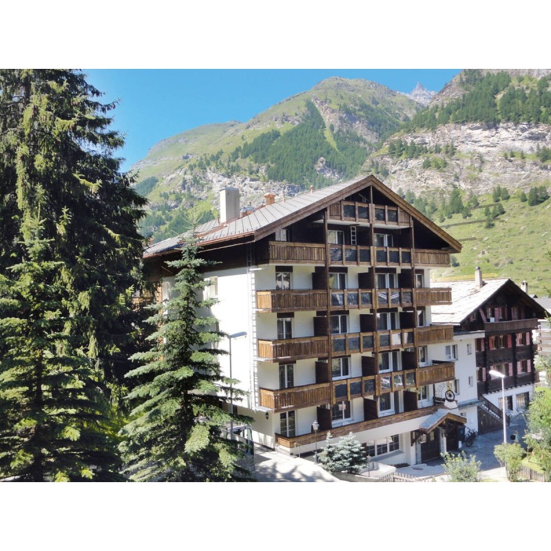 Hotel Holiday
