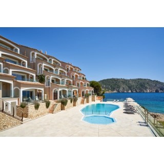 BAHÍA SUITES CAMP DE MAR