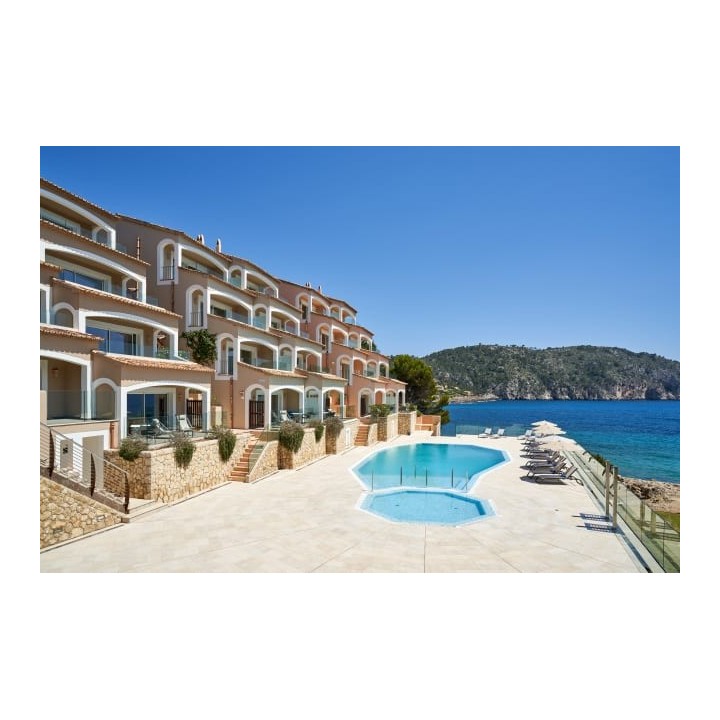 BAHÍA SUITES CAMP DE MAR