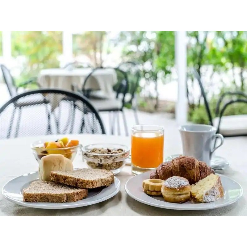 Smart Hotel Holiday