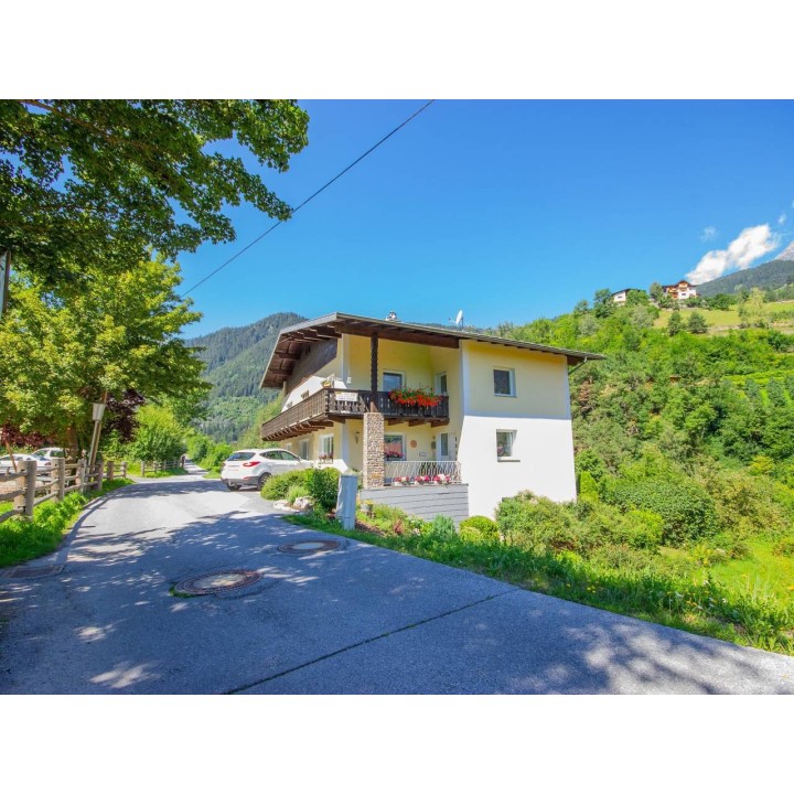 Ferienwohnung in Pians ab 49€ pro Nacht