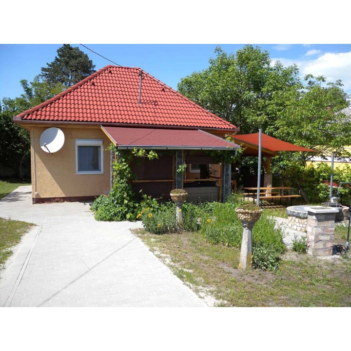 Ferienhaus in Fonjod ab 53€ pro Nacht