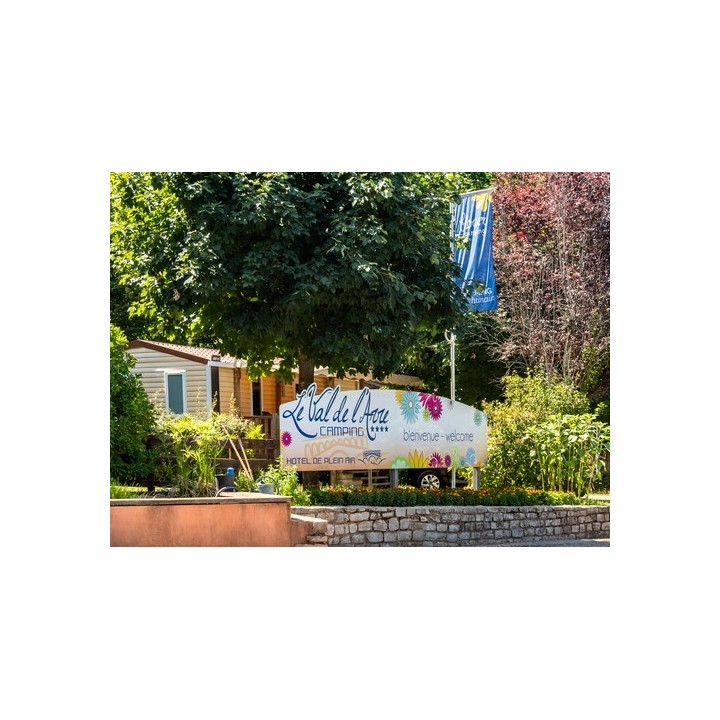 Flower Camping Le Val De L'Arre