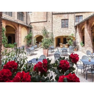 Il Chiostro Del Carmine