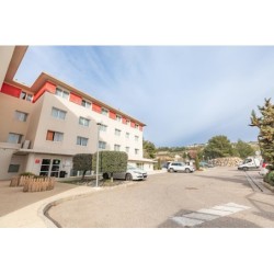 Park & Suites Confort Marseille Aeroport