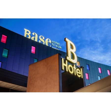 Base Hotel To Work