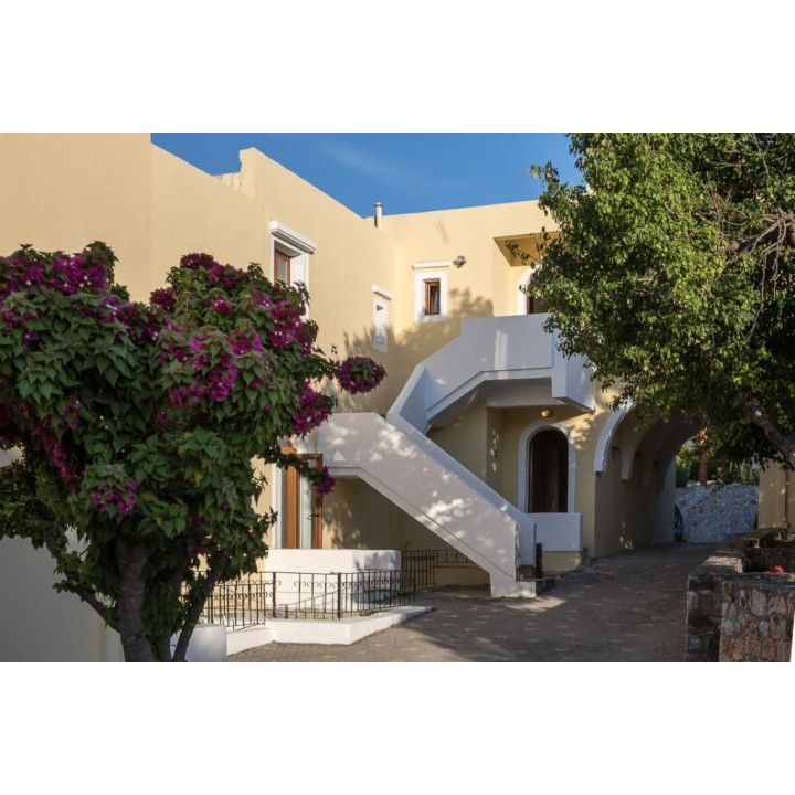 Langley Resort Almirida Bay