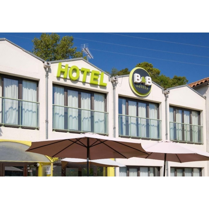 B&B Hôtel VILLENEUVE-LOUBET Village