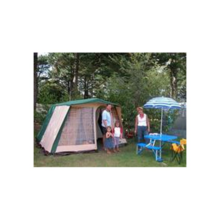 Camping Le Château Du Petit Bois