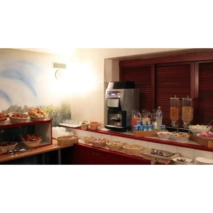 Newhotel Saint Lazare