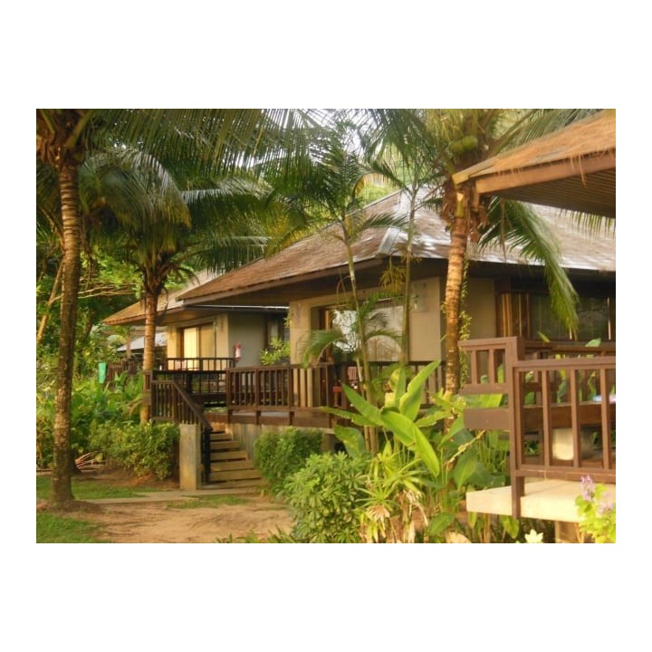 Khaolak Wanaburee Resort