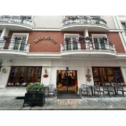 Hotel Maywood