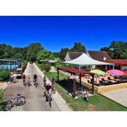 Camping Le Plein Air Des Bories