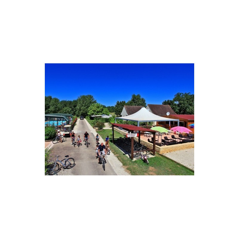Camping Le Plein Air Des Bories