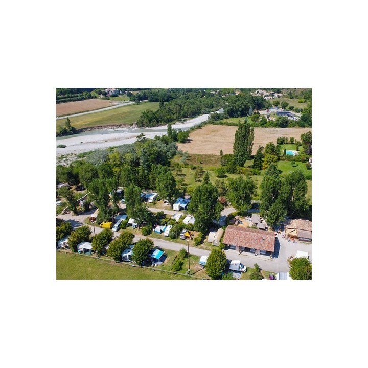 Camping *** Les Chapelains