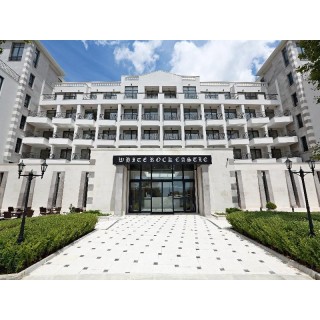 White Rock Castle, Suite hotel