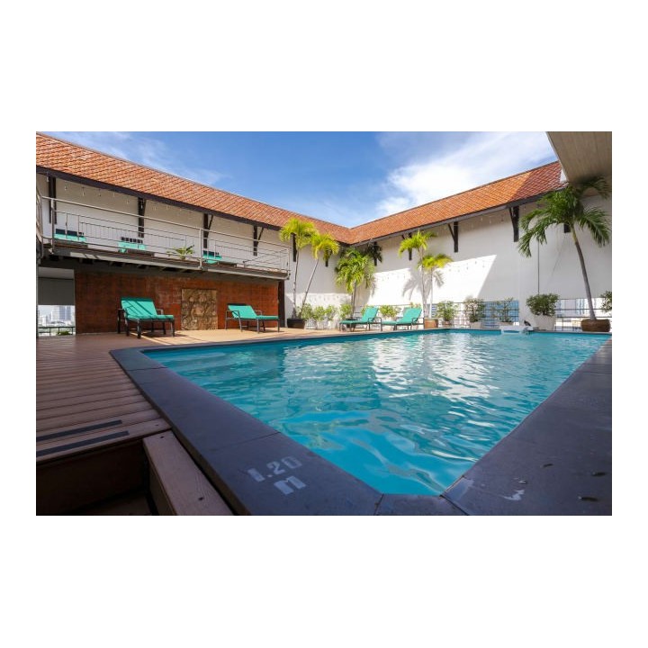 Pinnacle Lumpinee Park Hotel