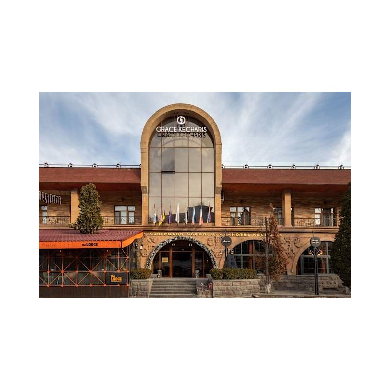 Kecharis Hotel & Resort