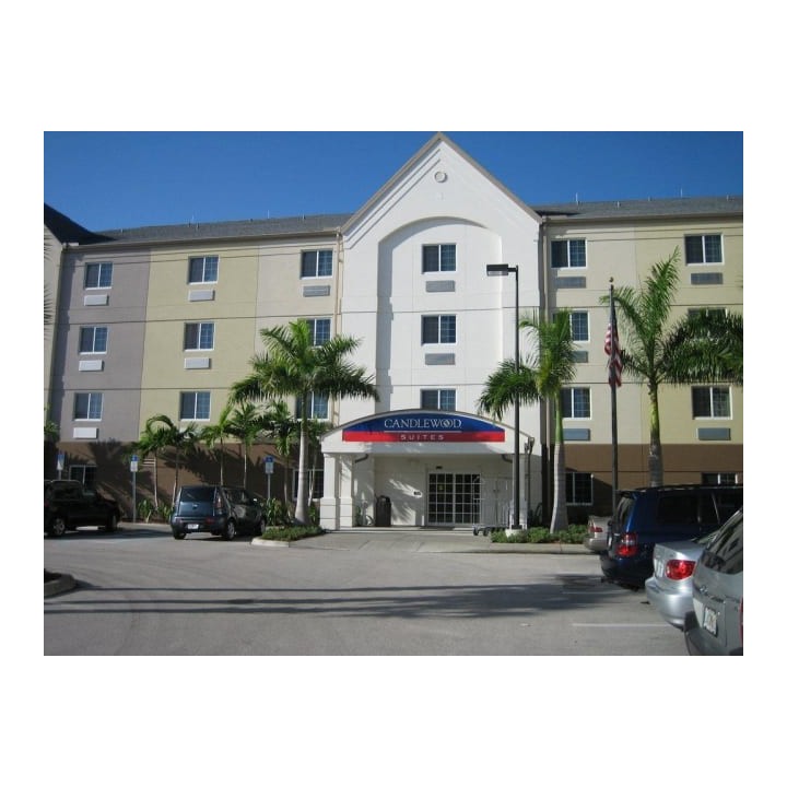Hotel Candlewood Suites Fort Myers/Sanibel Gateway