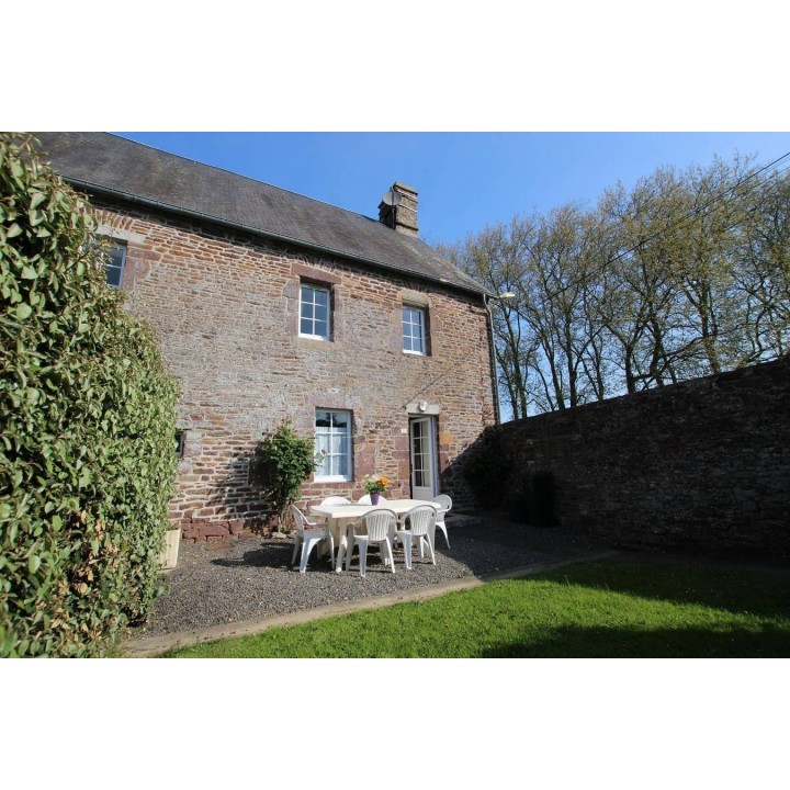 Ferienhaus in Ver ab 46€ pro Nacht