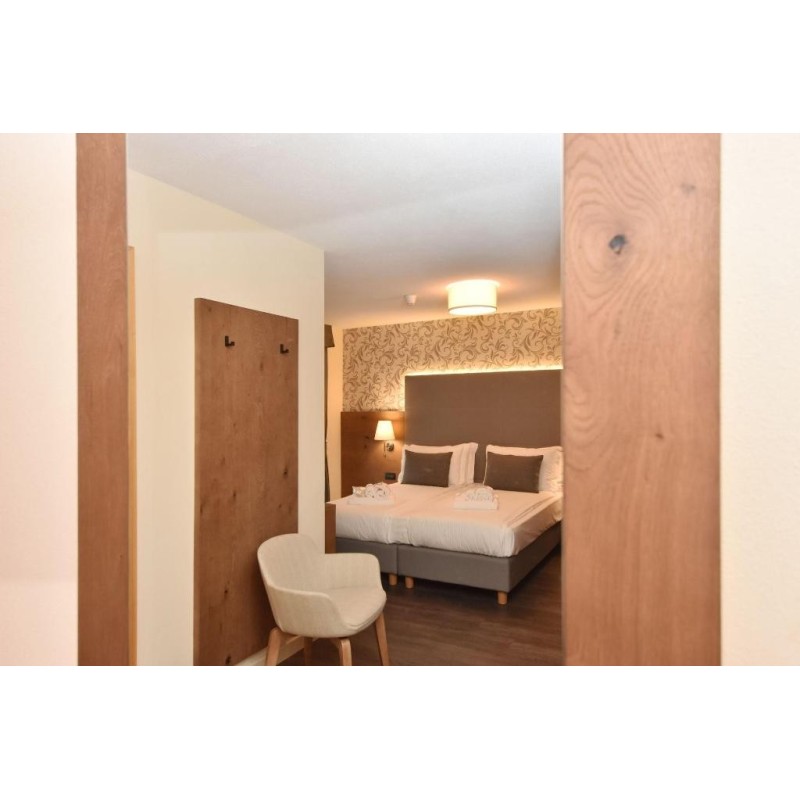 X Alp Hotel