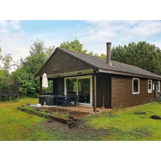 Ferienhaus in Hou ab 41€ pro Nacht