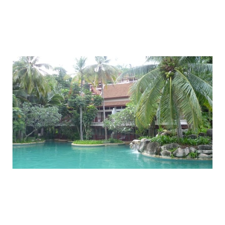 Hotel The Village Resort & Spa