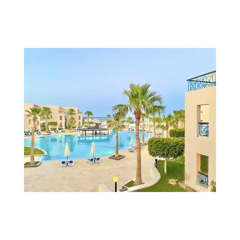 Ivy Cyrene Island Aqua Park Resort