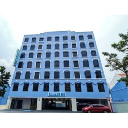 Hotel 81 Palace