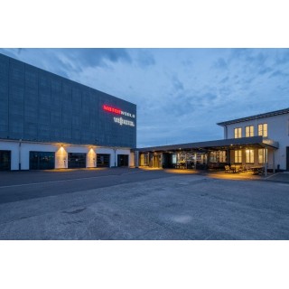 V8 Hotel Köln @MOTORWORLD, an Ascend Hotel Collection Member