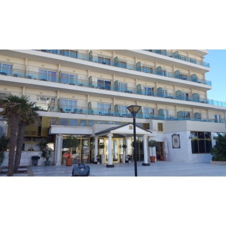 Santa Beach Hotel