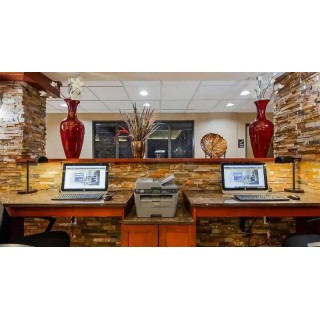 Best Western PLUS Vancouver Mall Hotel