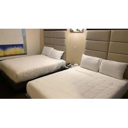 7 Days Hotel