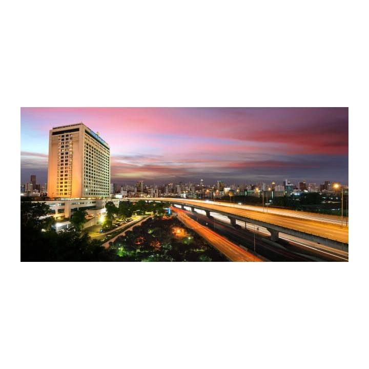 Golden Tulip Sovereign Hotel