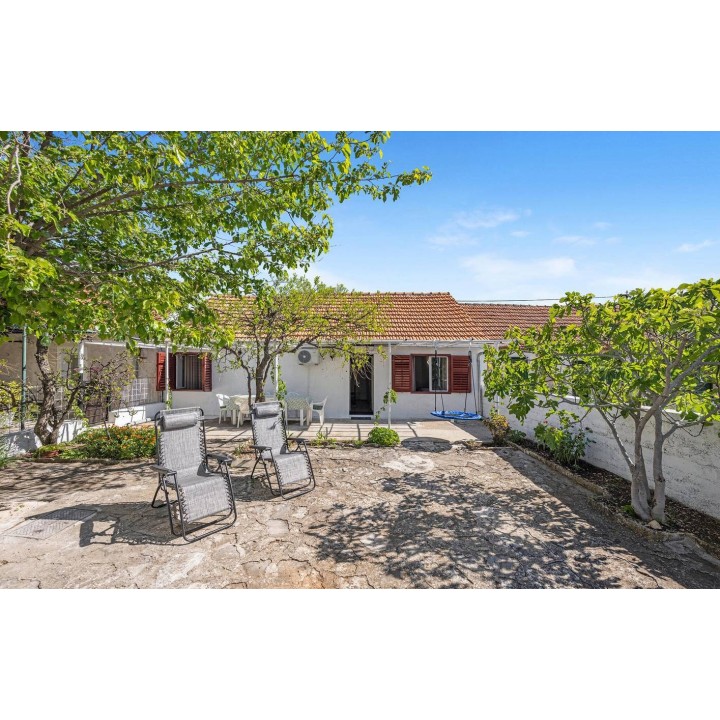 Ferienhaus in Šibenik-Knin ab 37€ pro Nacht