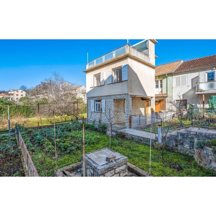 Ferienhaus in Raslina ab 53€ pro Nacht