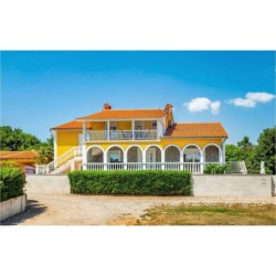 Ferienwohnung in Vinez ab 51€ pro Nacht