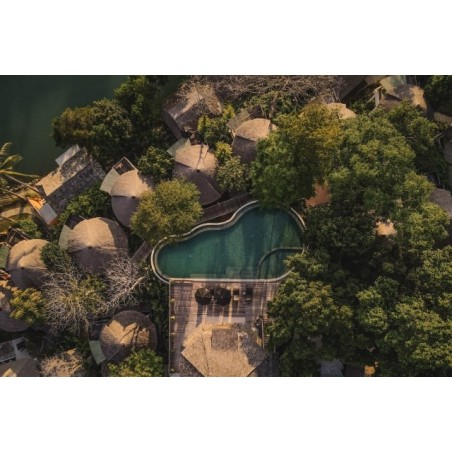 Aana Resort