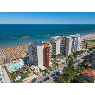 Nautilus Family Hotel