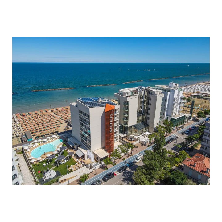 Nautilus Family Hotel