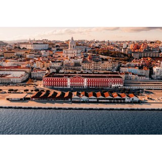 The Editory Riverside Hotel, an Historic Hotel