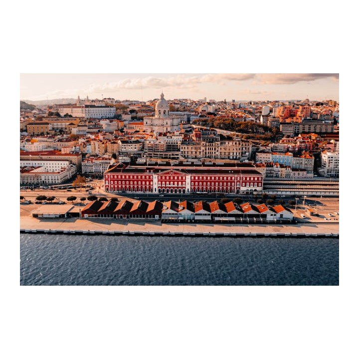 The Editory Riverside Hotel, an Historic Hotel