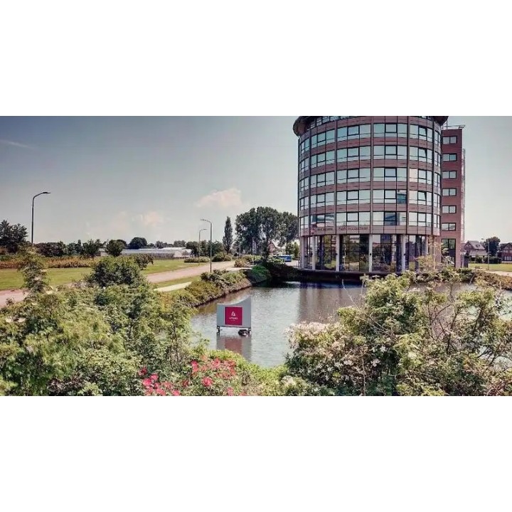 Amedia Amsterdam Airport, Trademark Collection by Wyndham