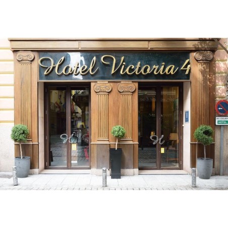Victoria 4