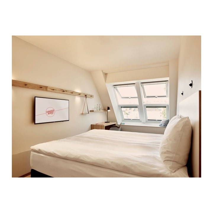 Schwabinger Wahrheit by Geisel