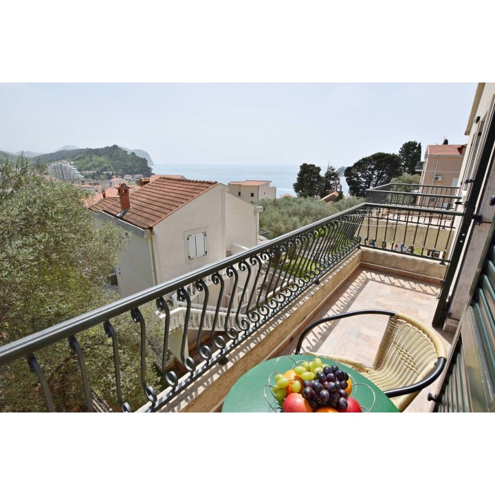 Hotel in Opština Budva ab 42€ pro Nacht