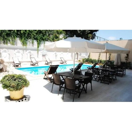 Triana Hotel