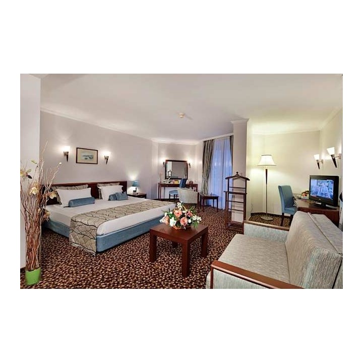 Best Western Plus Hotel Khan