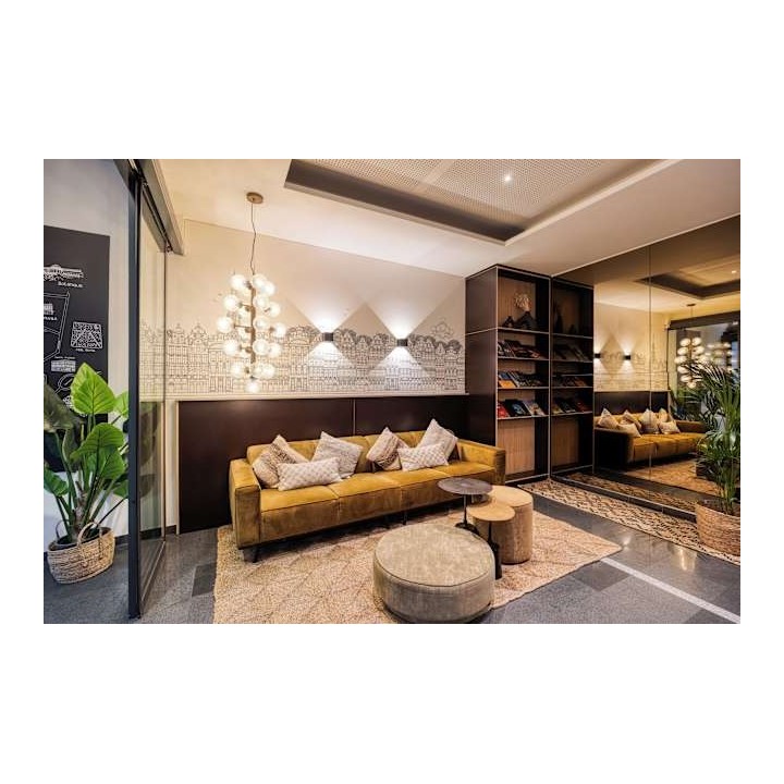 Alma Grand Place Hotel