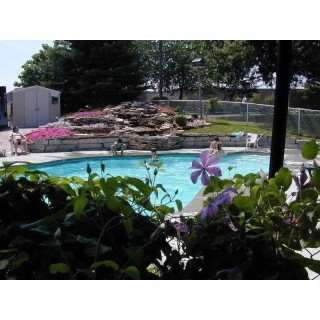 Super 8 by Wyndham Gananoque/Country Squire Resort